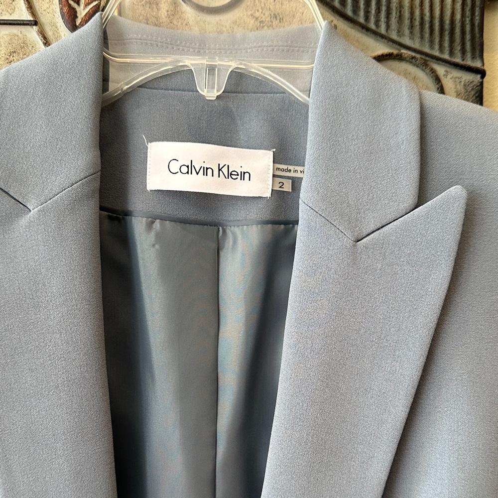 Calvin Klein Women's Soft Blue Blazer and Skirt Set size 2 - Picture 4 of 15